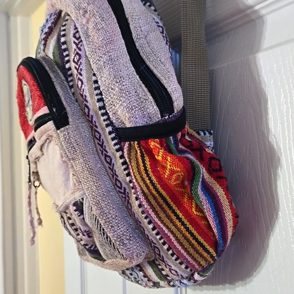 Pure World Backpack 🎒 - Picture 8 of 9